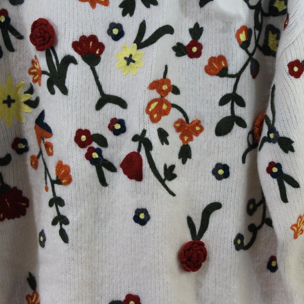 Anthropologie Cream Floral Applique Long Sleeve Sweater Dress NWT - Picture 3 of 11